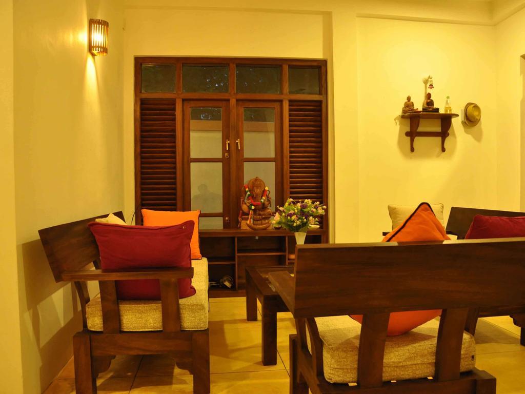 Helis Place Bed and Breakfast Unawatuna Esterno foto