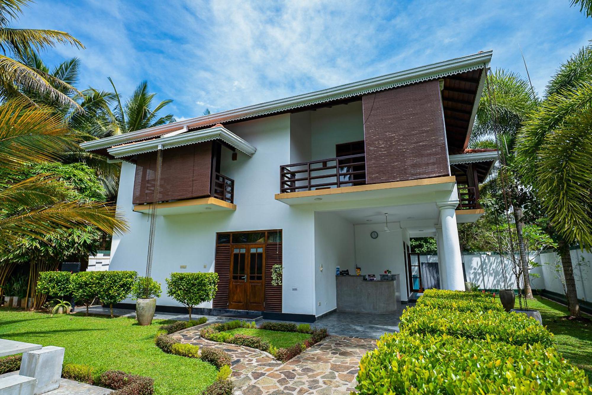 Helis Place Bed and Breakfast Unawatuna Esterno foto